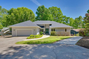 Anderson Home with Seasonal Beach and Boat Dock!